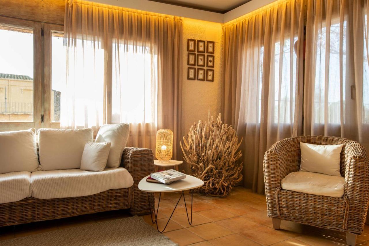 Hotel Boutique Niu De Sol - Designed For Adults Palau Saverdera Екстериор снимка