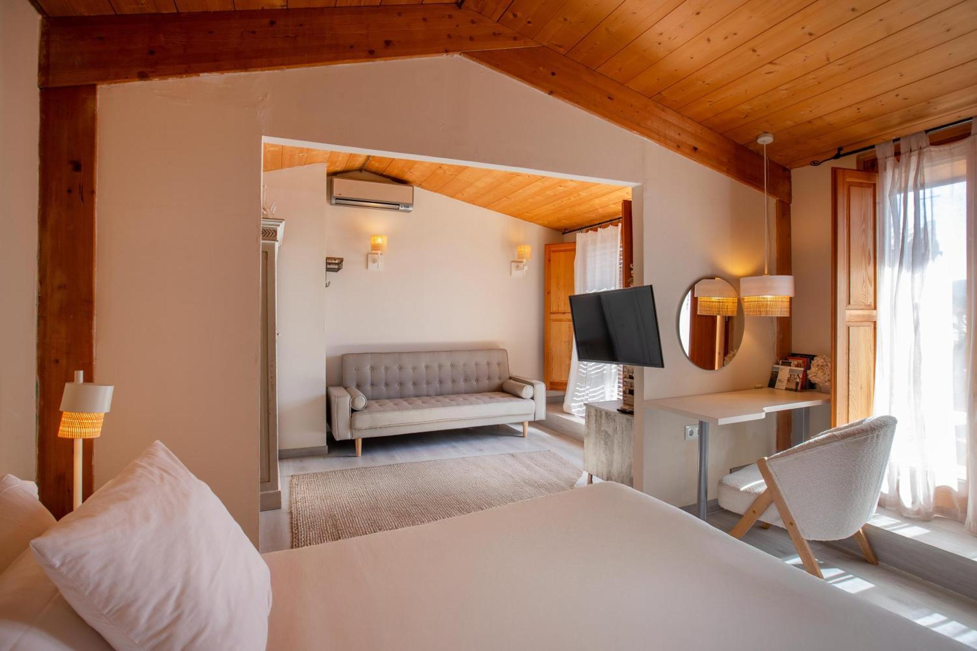 Hotel Boutique Niu De Sol - Designed For Adults Palau Saverdera Екстериор снимка
